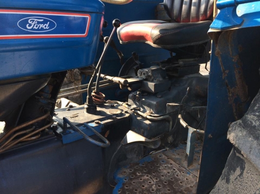 ขาย ford 6610 2 เพลา คานหน้าคาราโร่ทะเบียนเต็ม ภาษีไม่ขาด