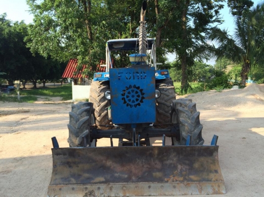 ขาย ford 6610 2 เพลา คานหน้าคาราโร่ทะเบียนเต็ม ภาษีไม่ขาด