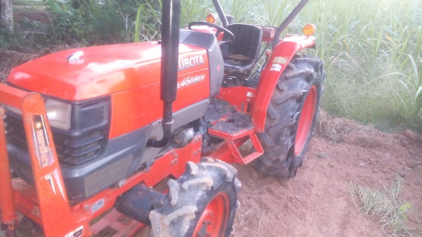 ขายรถไถคูโบต้า4508 di ใบมีดดันหน้าผาลหลังและโรตารี่พร้อมใช้งาน