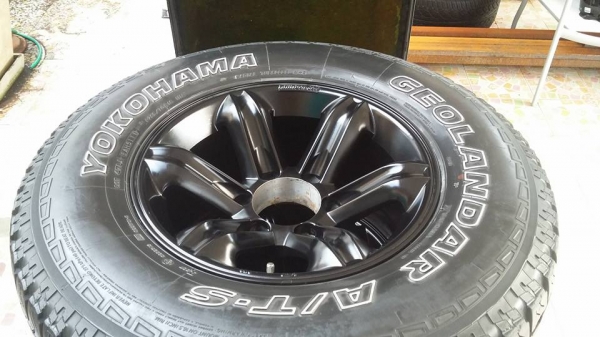 ขายล้อเล็บเหยี่ยว rhino ขอบ 16x8 - 25 สีดำ พร้อมยาง at 265/70/16 ลองดูครับ ขายล้อเล็บเหยี่ยว rhino ขอบ 16x8 - 25 สีดำ พร้อมยาง at 265/70/16 ลองดูครับ