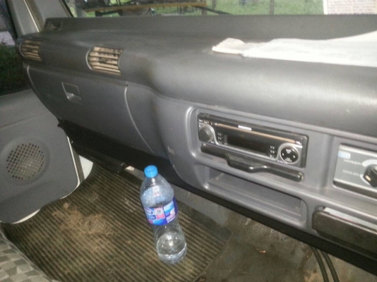 6ล้อดั้ม150แรงISUZU NQR70LY52E5-7101006..ปี52 ไมล์90500กิโล  ไม่เคยบรรทุกดิน ...