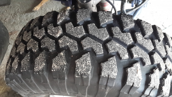 ขายล้อขอบ15กว้าง10นิ้ว-44พร้อมยาง maxxis35" ขายล้อขอบ15กว้าง10นิ้ว-44พร้อมยาง maxxis35"