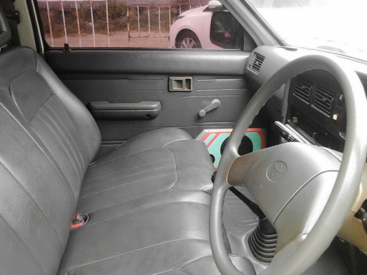 TOYOTA ช่วงสั้น ไมตี้ 4 ขอ YN80