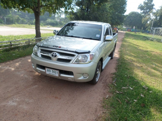 ขายรถกระบะTOYOTA HILUX VIGO D4D 2.5E X-TRA CAB ปี2005 รถบ้านแท้รถคุณหมอขับมาทำงานทุกวันอยู่โรงพยาบาลปทุมราชวงศา รถสวยจัดสะอาดทั้งภายนอกและภายในเดิมบางวิ่งน้อยไมล์180,000เครื่อง-เกียร-ช่วงล่างแน่น แอร์หนาว+ชีดี MP3+ล้อแม๊ก2ชุด มีล้อแม๊ก18+ล้อแม๊กเดิม15แล้ว ขายรถกระบะTOYOTA HILUX VIGO D4D 2.5E X-TRA CAB ปี2005 รถบ้านแท้รถคุณหมอขับมาทำงานทุกวันอยู่โรงพยาบาลปทุมราชวงศา รถสวยจัดสะอาดทั้งภายนอกและภายในเดิมบางวิ่งน้อยไมล์180,000เครื่อง-เกียร-ช่วงล่างแน่น แอร์หนาว+ชีดี MP3+ล้อแม๊ก2ชุด มีล้อแม๊ก18+ล้อแม๊กเดิม15แล้ว