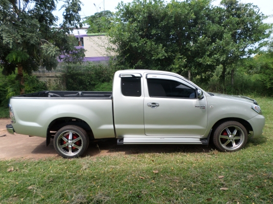 ขายรถกระบะTOYOTA HILUX VIGO D4D 2.5E X-TRA CAB ปี2005 รถบ้านแท้รถคุณหมอขับมาทำงานทุกวันอยู่โรงพยาบาลปทุมราชวงศา รถสวยจัดสะอาดทั้งภายนอกและภายในเดิมบางวิ่งน้อยไมล์180,000เครื่อง-เกียร-ช่วงล่างแน่น แอร์หนาว+ชีดี MP3+ล้อแม๊ก2ชุด มีล้อแม๊ก18+ล้อแม๊กเดิม15แล้ว ขายรถกระบะTOYOTA HILUX VIGO D4D 2.5E X-TRA CAB ปี2005 รถบ้านแท้รถคุณหมอขับมาทำงานทุกวันอยู่โรงพยาบาลปทุมราชวงศา รถสวยจัดสะอาดทั้งภายนอกและภายในเดิมบางวิ่งน้อยไมล์180,000เครื่อง-เกียร-ช่วงล่างแน่น แอร์หนาว+ชีดี MP3+ล้อแม๊ก2ชุด มีล้อแม๊ก18+ล้อแม๊กเดิม15แล้ว