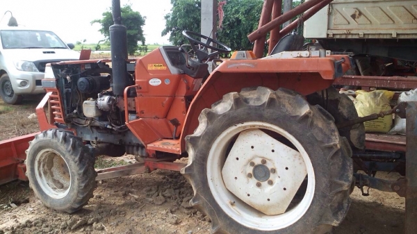 ขายครับ L1-22 Sunshine พร้อมใบดันหน้า+ผาน5ใบ พร้อมใช้งาน