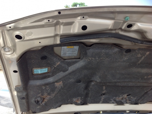 นิสสัน ฟรอนเทรีย เอ๊กไซเตอ รถครอบครัว