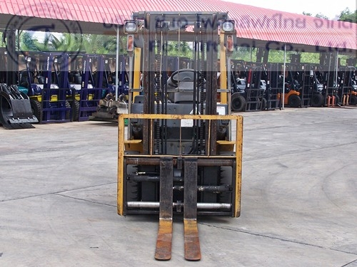 ขาย รถโฟล์คลิฟท์ TCM รุ่น FD25T6
