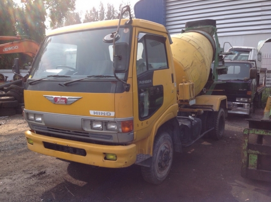 ขาย รถโม่ HINO FC โม่ 2.5Q ขาย รถโม่ HINO FC โม่ 2.5Q