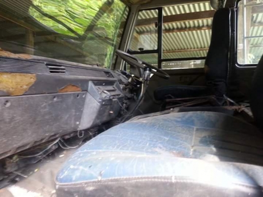 ขายดั้ม2เพลา MITSUBISHI FN527M-TF เครื่อง220เทอร์โบ โลฮาย10สปีด มีลำโพงลากพ่วง สภาพพร้อมใช้งาน เอกสารพร้อมโอน สนใจโทร 090-8588220คุณนะ 093-3258446คุณบิว หรือเข้าดูสินค้าอื่นๆได้ที่ www.truck.in.th/498 หรือเพจFacebook ณรงค์ ซื้อขายรถมือสอง (เว็บไซต์ส่วนตัว