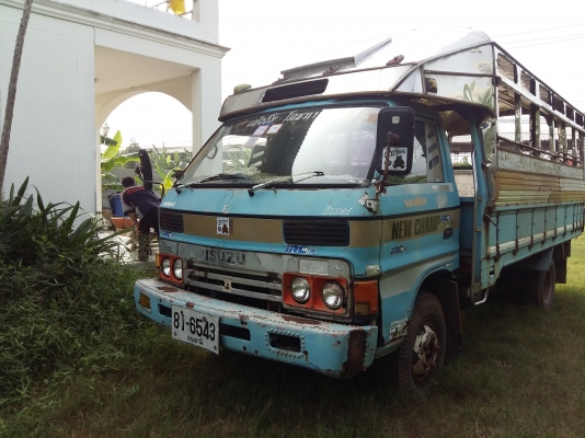 หกล้อ ISUZU KS22 110แรง มีหลังคาพร้อม ต่อรองได้