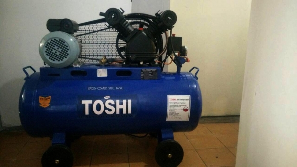 ปั้มลมลูกสูบ TOSHI 3 แรง ถังลม EPOXY 100 ลิตร มอเตอร์ลวดทองแดง ไฟบ้าน