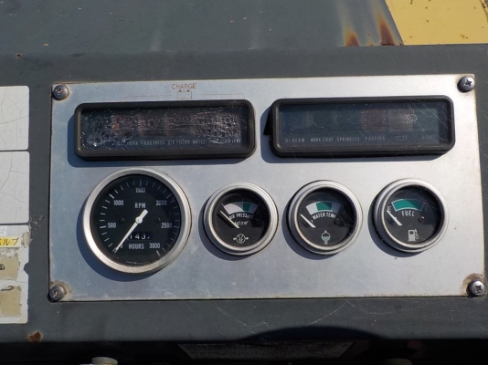 รถบดล้อยาง 9 ล้อ Komutsu JW200 #10216 1993yr 1432hrs รถนำเข้าจากญี่ปุ่นค่ะ สนใจติดต่อ ใหม่ 061-4194022