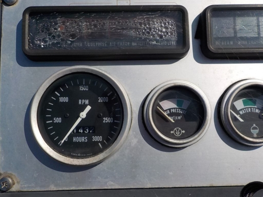 รถบดล้อยาง 9 ล้อ Komutsu JW200 #10216 1993yr 1432hrs รถนำเข้าจากญี่ปุ่นค่ะ สนใจติดต่อ ใหม่ 061-4194022