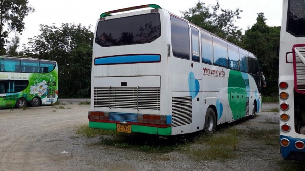 บัส6ล้อ isuzu