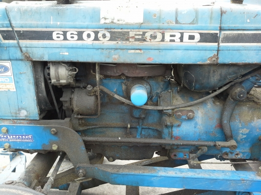 รถไถ Ford 6600