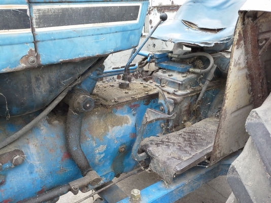 รถไถ Ford 6600