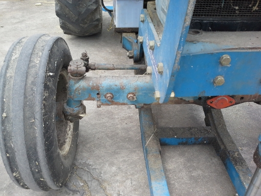 รถไถ Ford 6600