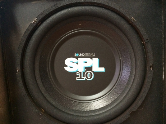 ขายลำโพงซับ 10" SOUND STREAM SPL10 พร้อมตู้ปิด