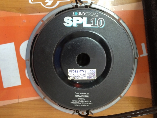 ขายลำโพงซับ 10" SOUND STREAM SPL10 พร้อมตู้ปิด ขายลำโพงซับ 10" SOUND STREAM SPL10 พร้อมตู้ปิด