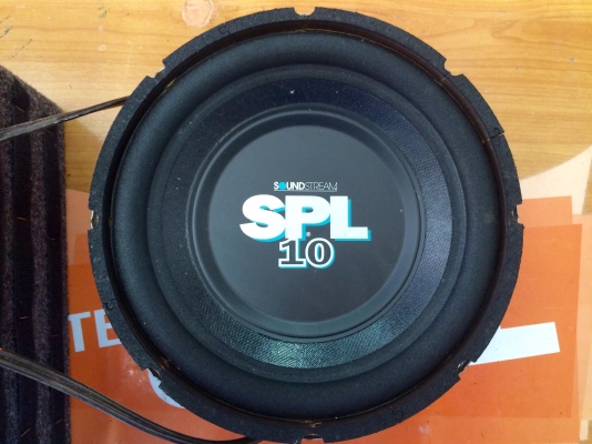 ขายลำโพงซับ 10" SOUND STREAM SPL10 พร้อมตู้ปิด ขายลำโพงซับ 10" SOUND STREAM SPL10 พร้อมตู้ปิด