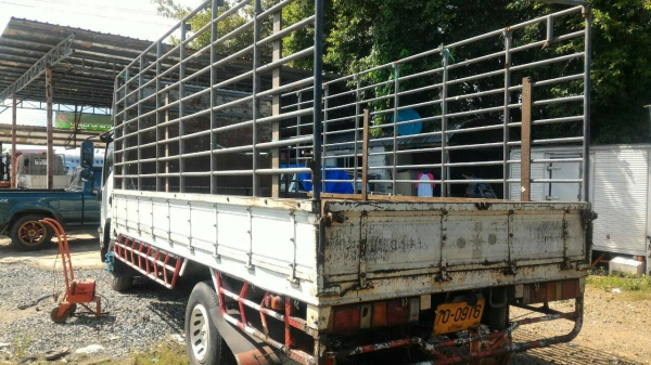 หกล้อ อีซูซุ NPR150ปี52ยาว5ม สภาพดีสวยบางเดิมพร้อมใช้ ทะเบียนพร้อมโอน ราคา 675,000บ ราคาตัดพ่อค้าเลย ครับ