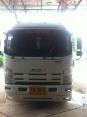 หกล้อ อีซูซุ NPR150ปี52ยาว5ม สภาพดีสวยบางเดิมพร้อมใช้ ทะเบียนพร้อมโอน ราคา 675,000บ ราคาตัดพ่อค้าเลย ครับ