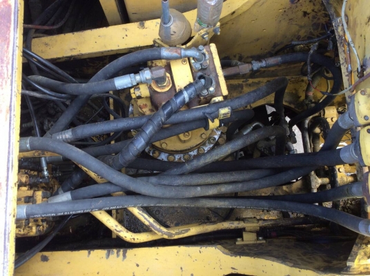 ขายPC200-7 ชั่วโมง9XXX เอกสารครบพร้อมใช้ช่วงล่างเต็ม ติดต่อคุณอ๊อฟ พิจิตร 086-737-9991