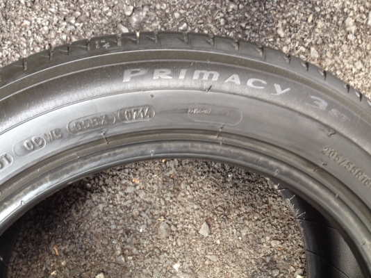 ยางมิชลิน205 55R16ปีสวยดอกเยอะไม่มีปะ ยางมิชลิน205 55R16ปีสวยดอกเยอะไม่มีปะ