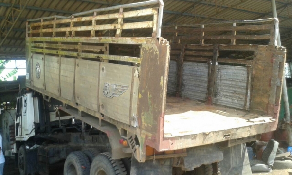 รถมิตซู 10 ล้อดั้ม FN527 / 190 แรงม้า.    สนใจติดต่อ  081 - 6079515