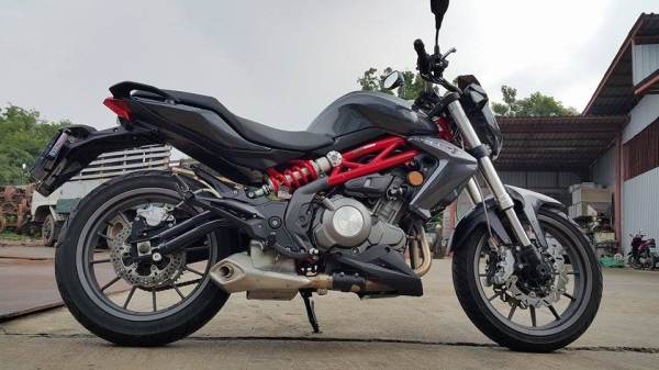 มาใหม่จ้า TNT300 2015 วิ่ง 500 กิโลตรวจสอบได้ ขายถูก พร้อมขี่ ต่อรองได้ครับ