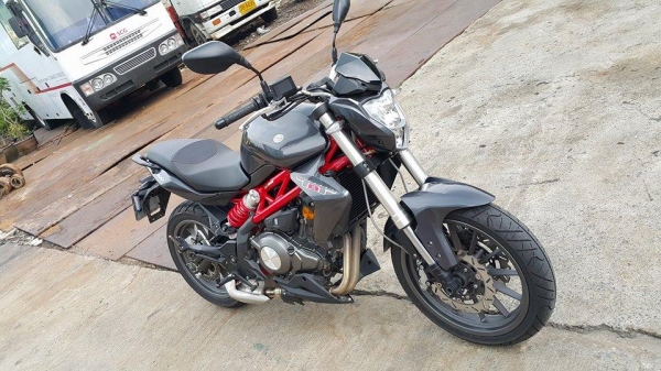 มาใหม่จ้า TNT300 2015 วิ่ง 500 กิโลตรวจสอบได้ ขายถูก พร้อมขี่ ต่อรองได้ครับ