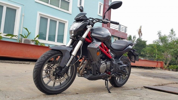 มาใหม่จ้า TNT300 2015 วิ่ง 500 กิโลตรวจสอบได้ ขายถูก พร้อมขี่ ต่อรองได้ครับ