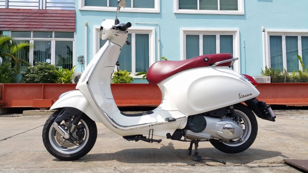 มาใหม่ Vespa Primavera 150 3vie 2014 วิ่งน้อย สวยๆ ขายถูกๆ ต่อรองได้ครับ