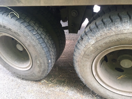 ขายดาวน์22ล้อดั้มพ์ ISUZU MP1FXZ777DT เครื่อง360แรงม้า กับหาง3เพลาแท้ ปี56 สนใจโทร 081-970-1072