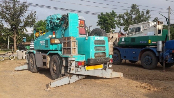 ขายรถเครน KOBELCO RK70M2 พร้อมใช้งาน มีเล่มทะเบียน