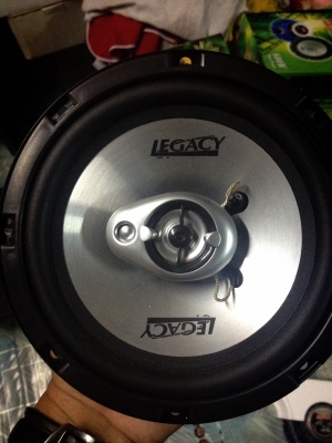 ขายลำโพง ยี่ห้อ Legacy ขนาด 6.5 " ขายลำโพง ยี่ห้อ Legacy ขนาด 6.5 "