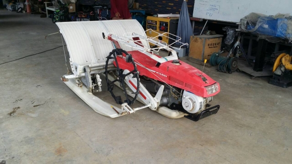 รถดำนาเดินตาม  MITSUBISHI  รุ่น MP460 (2)  เก่าญี่ปุ่น  ดำนา 4 แถว  ขนาดกระทัดรัด สภาพสวย