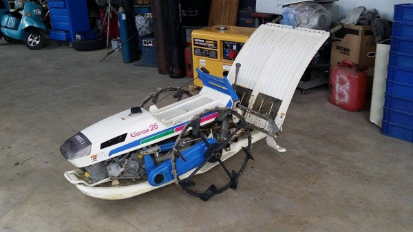 รถดำนา ISEKI  รุ่น SANAE 25  เก่าญี่ปุ่น ดำนา 2 แถว  ขนาดกระทัดรัด สภาพสวย