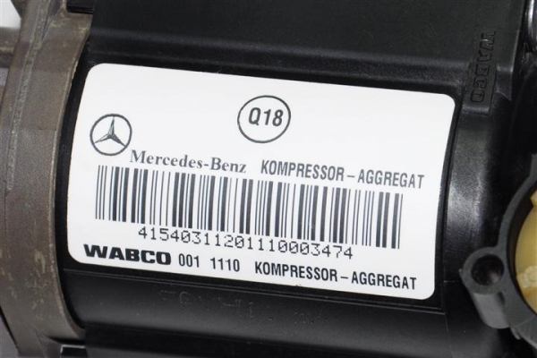 ขายปั๊มลมติดในรถ Benz  ยี่ห้อ WABCO ใช้ไฟ12V สภาพสวยใช้งานได้ปกติครับ