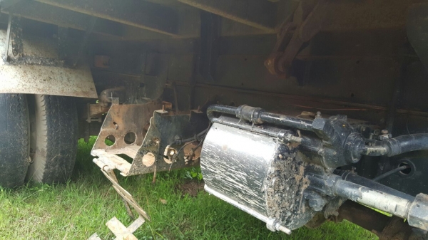 รถฮีโน่ 6 ล้อดั้ม FC2W  120 แรงม้า. ปี 37    สนใจติดต่อ  081 - 6079515