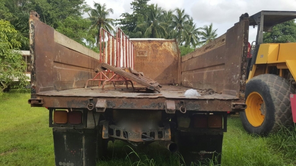 รถฮีโน่ 6 ล้อดั้ม FC2W  120 แรงม้า. ปี 37    สนใจติดต่อ  081 - 6079515