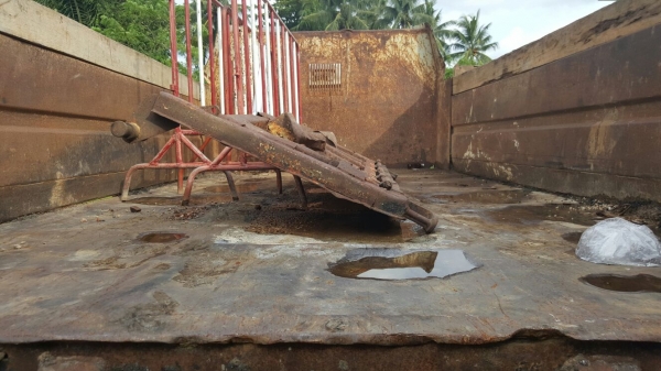 รถฮีโน่ 6 ล้อดั้ม FC2W  120 แรงม้า. ปี 37    สนใจติดต่อ  081 - 6079515