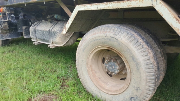 รถฮีโน่ 6 ล้อดั้ม FC2W  120 แรงม้า. ปี 37    สนใจติดต่อ  081 - 6079515