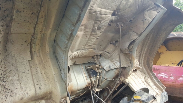 รถฮีโน่ 6 ล้อดั้ม FC2W  120 แรงม้า. ปี 37    สนใจติดต่อ  081 - 6079515