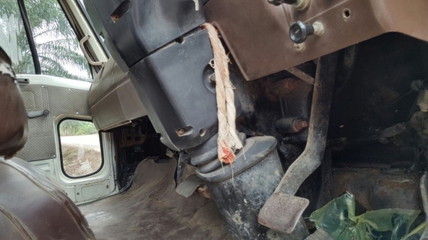 รถฮีโน่ 6 ล้อดั้ม KM777 / 117 แรงม้า.   สนใจติดต่อ  081 - 6079515