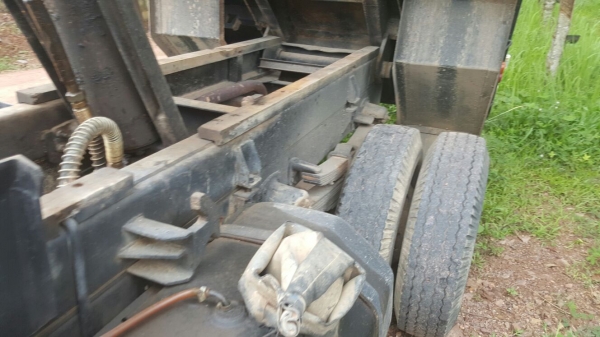 รถฮีโน่ 6 ล้อดั้ม KM777 / 117 แรงม้า.   สนใจติดต่อ  081 - 6079515