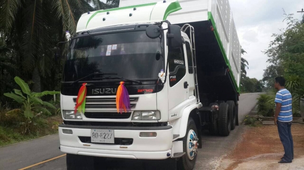 Isuzu  200 ปี50 ติดต่อ080-1405528