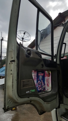 รถฮีโน่ 6 ล้อ ตู้แห้ง FF 195 แรงม้า. ปี 39    สนใจติดต่อ  081 - 6079515