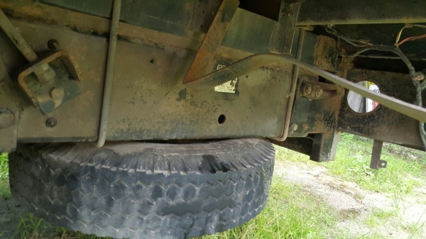 รถฮีโน่ 6 ล้อ ตู้แห้ง FF 195 แรงม้า. ปี 39    สนใจติดต่อ  081 - 6079515